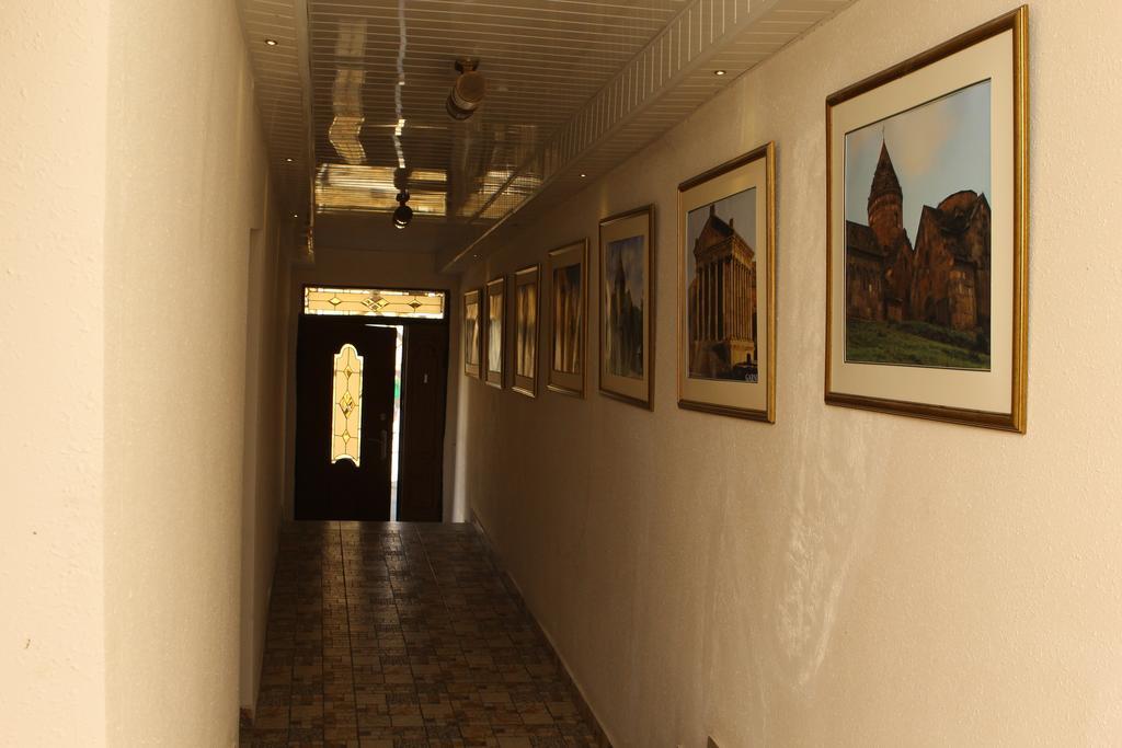 Inter Boutique Hotel Yerevan Ngoại thất bức ảnh